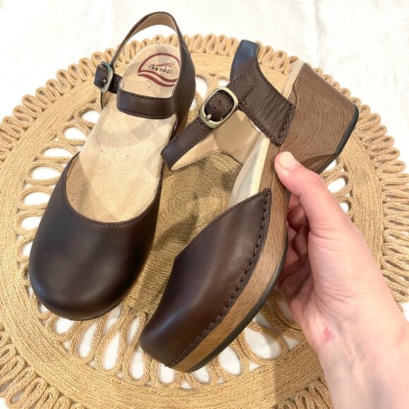 Dansko Sam Clog Teak Brown Leather Ankle Strap Size 38 - Picture 2 of 11